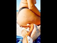 ビーチ, デカ尻, ブーツ, 足, フェティッシュ, 足コキ, ヒール, 淫乱熟女