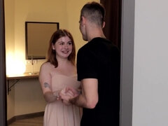 Семяизвержение, Собачьи, Подружка, Секс без цензуры, Поцелуи, Натуральные сиськи, Бритые, Глотающие