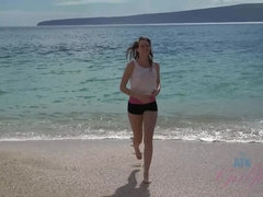 Enthousiasteling, Blond, Vingeren, Flashing, Orgasme, Buiten, Openbaar, Kut duiken