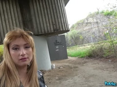Leie, Blasen, Hundestellung, Handjob, Im freien, Pov, Öffentlich, Titten