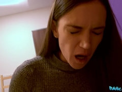 Amateur, Morena, Estilo perrito, Al aire libre, Perforación, Pov, Público, Tetas