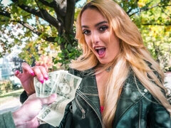 Mooi, Grote kont, Grote lul, Blond, Hondjeshouding, Geld, Natuurlijke tieten, Tiener