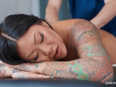 Asiatique, Gros seins, Brunette brune, Hard, Massage, Mère que j'aimerais baiser, Maman, Chatte