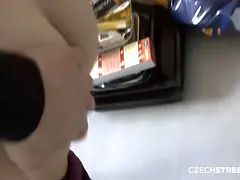 18 ans, Amateur, Brunette brune, Tir de sperme, Hd, Nue, Pov, Adolescente