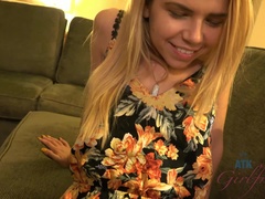 Amateur, Éjaculation interne, Robe, Pieds, Doigter, Talons, Petite femme, Rasée
