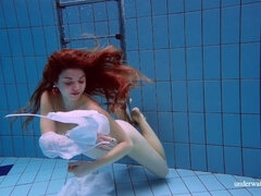 18 años, Tetas grandes, Fetiche, Público, Ruso, Solo, Tetas, Bajo el agua
