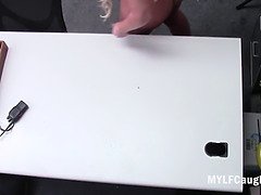 Grote kont, Grote mammen, Blond, Gevangen, Fetisj, Hd, Rijden, Tieten likken