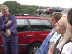 Leie, Grosser schwanz, Braunhaarige, Besamung, Europäisch, Reif, Orgie, Im freien