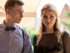 Blond, Hondjeshouding, Reusachtig, Moeder die ik wil neuken, Mager, Kousen, Trio, Tieten likken