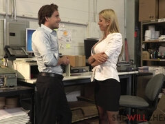 Grote mammen, Bruinharig, Rondborstig, Bedriegen, Hardcore, Moeder die ik wil neuken, Doordringend, Realiteit