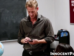 Culo grande, Tetas grandes, Morena, Pequeña, Sexo fuerte, Afeitado, Nalgadas, Adolescente