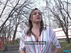 Leie, Grosse titten, Blondine, Blasen, Im freien, Piercing, Öffentlich, Muschi