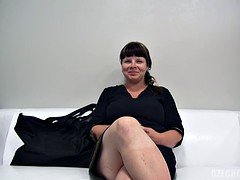 Belle grosse femme bgf, Gros seins, Sucer une bite, Brunette brune, Rondelette, Tir de sperme, Pov, Nénés