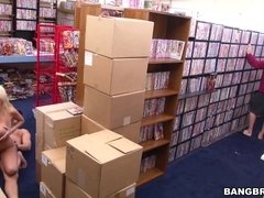 Blond, Pijpbeurt, Hardcore, Likken, Buiten, Openbaar, Kut duiken, Tiener