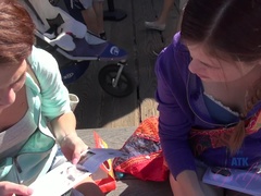 Leie, Braunhaarige, Lesbisch, Milf, Muschi, Rasiert, Dürr, Titten