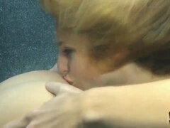 In den arsch, Arsch, Grosse titten, Braunhaarige, Schwanz, Milf, Eng