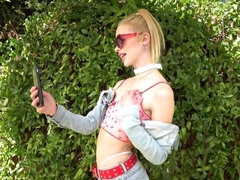 18 jaar, Blond, Schattig, Vingeren, Klein, Tiener, Tiner anaal, Tieten likken