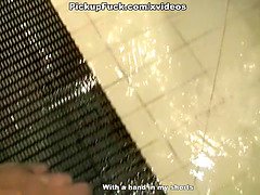 Asiatisch, Grosser schwanz, Bikini, Blondine, Frau frau mann, Pool, Öffentlich, Flotter dreier
