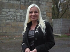 Tetas grandes, Rubia, Mamada, Estilo perrito, Lencería, Pov, Público, Realidad