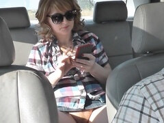 Любители, Блондинки, Эксгибиционист, Милф, Трусики, На публике, Под юбкой, Влажная