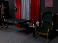 In den arsch, Sadomasochismus, Braunhaarige, Süss, Weibliche domination, Hd, Latex, Strapon