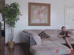 Kont, Vriendje, Kokhalzen, Zoenen, Stiefmoeder, Tatoeage, Tiener, Trio