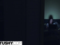 Anal, Brunette brune, Lesbienne, Léchez, Lingerie, Chatte, Lécher le sphincter, Jarretelles