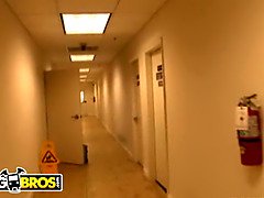 За кадром, Большая жопа, Большие сиськи, Секс без цензуры, Огромные размеры, Милф, Натуральные сиськи, Сиськи