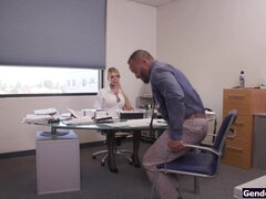 Anal, Verga grande, Tetas grandes, Tetona, Garganta profunda, Interracial, Transexual, Tatuaje