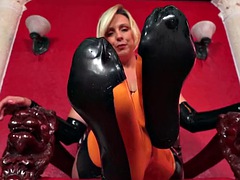 Blonde, Attrapée, Pieds, Femme dominatrice, Fétiche, Fétiche des pieds, Latex