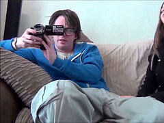 素人, フェラチオ, 手コキする, フェラする