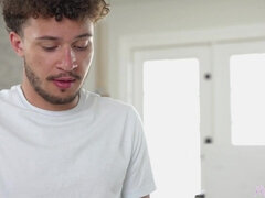 Grote kont, Grote mammen, Rondborstig, Oudere vrouw, Sperma shot, Lul, Moeder die ik wil neuken, Tieten likken