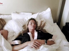 Gros seins, Blonde, Lesbienne, Mère que j'aimerais baiser