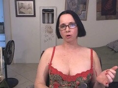 Dominant MILF Phoenixxx Blaque grows tired of small penis humiliation