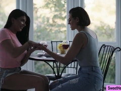 Kont, Bruinharig, Hd, Zoenen, Lesbisch, Orgasme, Kut duiken, Voorbinddildo