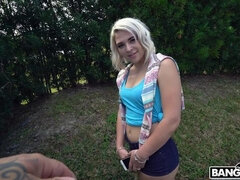 Rubia, Mamada, Autobús, Corridas, Estilo perrito, Corridas faciales, Sexo duro, Montar