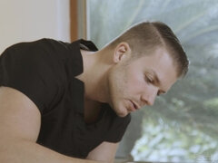 Braunhaarige, Betrug, Massage, Natürlichen titten, Hintern versohlen, Titten, Nass, Ehefrau