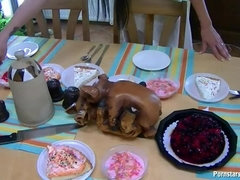 Vestidas, Sucio, Comida, Gafas, Casero, Orgía, Fiesta, Intercambio de parejas