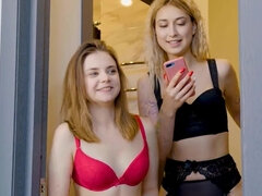 18 летние, Язык в попке, Минет, Фетиш, Хд, Лизание, Лизание жопы, Втроем