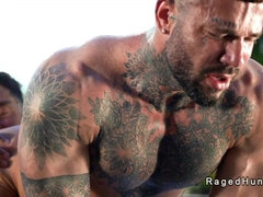 Sucer une bite, Homosexuelle, Hard, Hd, Muscle, Piscine, Lécher le sphincter, Tatouage