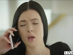 Lécher le cul, Sucer une bite, Brunette brune, Couple, Hd, Talons, Bite énorme, Pov