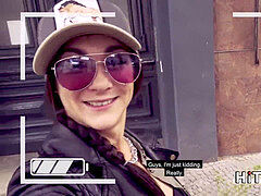 Anal, Sucer une bite, Brunette brune, Tir de sperme, Masturbation, Petite femme, Réalité, Maigrichonne