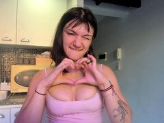 18 летние, Любители, Большая жопа, Мамочка, Мускулы, Русские, Тату, В поезде