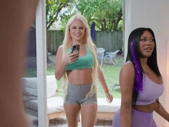 Sucer une bite, Brunette brune, Gorge profonde, Noir ébène, Hd, Interracial, Massage, Pute