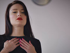 Noire, Sucer une bite, Tir de sperme, En levrette, Robe
