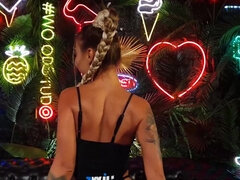 Cul, Gros seins, Gode énorme, Masturbation, Chatte, Russe, Jouets, Mouillée