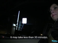 Leie, Arsch, Auto, Hundestellung, Handjob, Im freien, Pov, Öffentlich