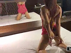 Anaal, Aziatisch, Hondjeshouding, Ladyboy, Gezichtspunt, Shemale, Tiener, Thais