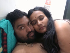 Chubby Indian woman is getting fucked by an amateur lad