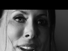 Pretty babe Avi Love getting fucked in the van